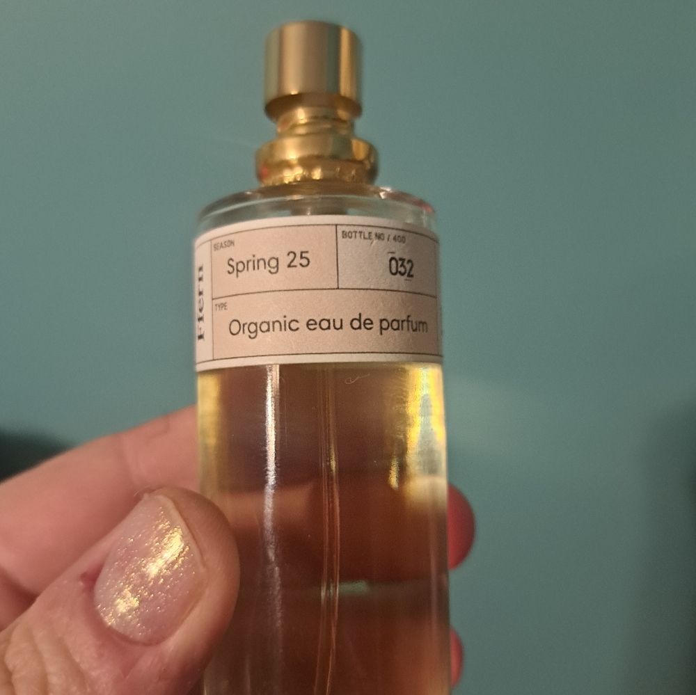 Spring 25 Organic Eau de Parfum - Gold & Amber Bottle